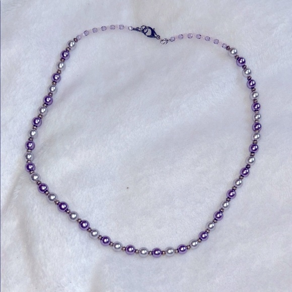 Jewelry - Elegant Faux Pearl Purple and Silver Beaded Necklace